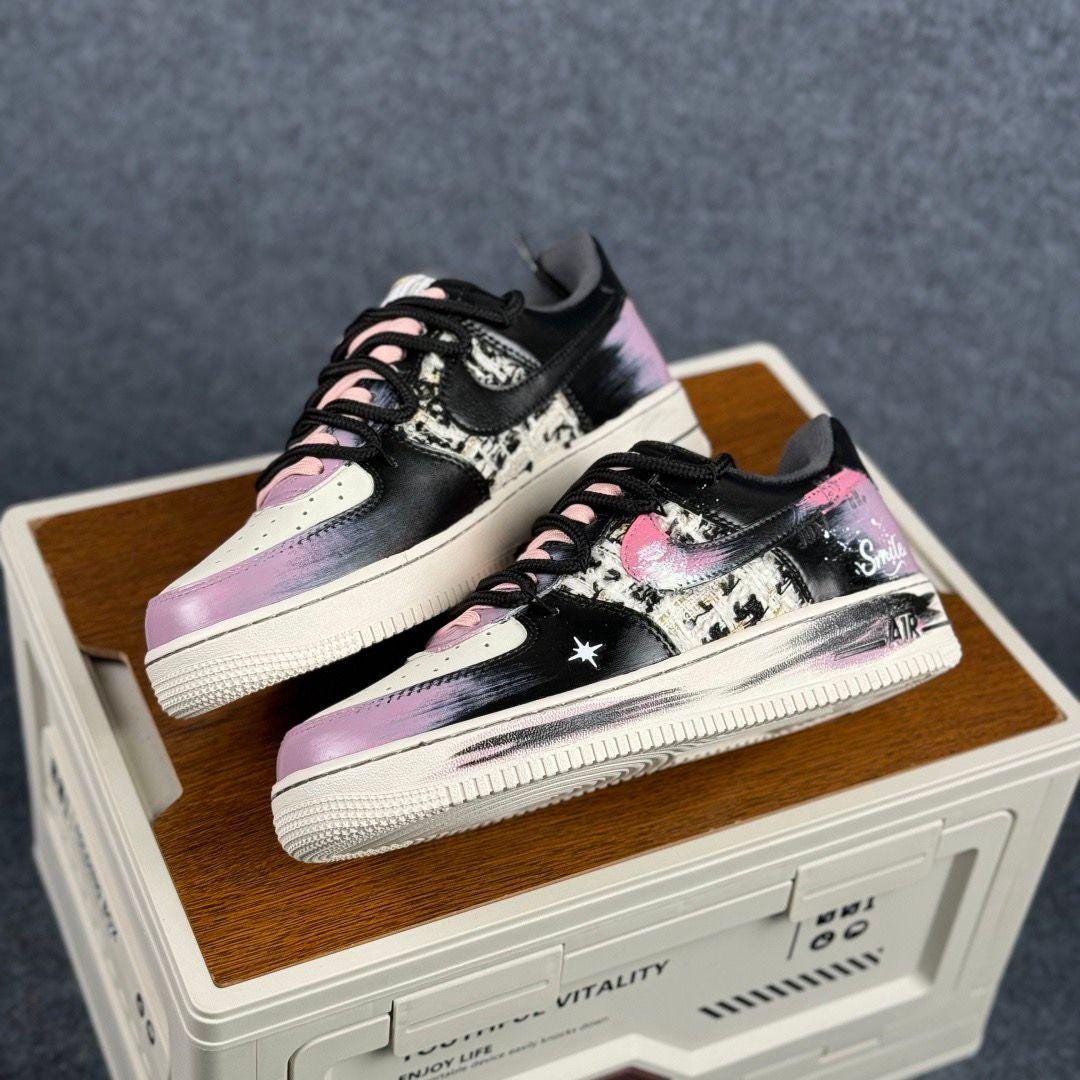 Custom Air force one Handpainted girfriend gift for girls anniversay gift love shoes shoes wash resistance protection