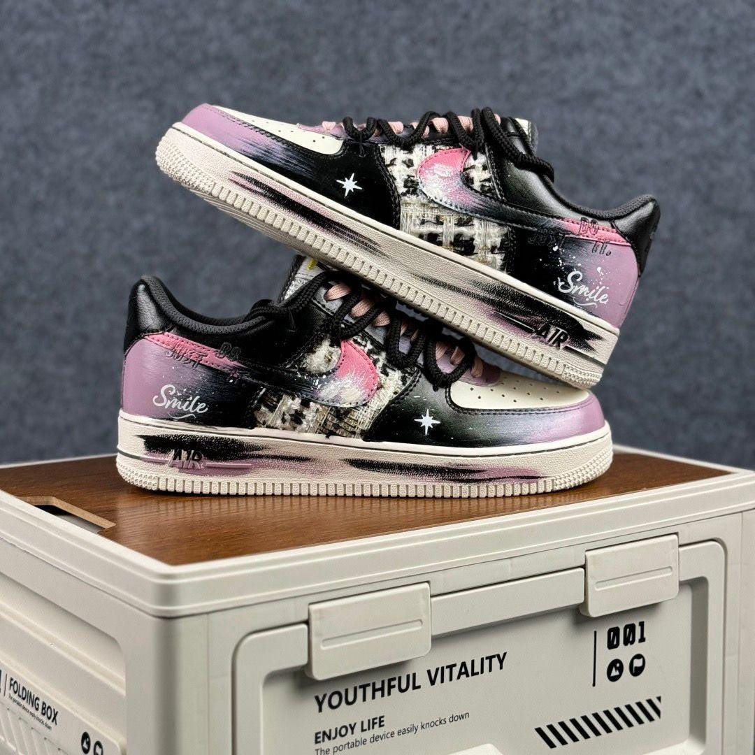 Custom Air force one Handpainted girfriend gift for girls anniversay gift love shoes shoes wash resistance protection